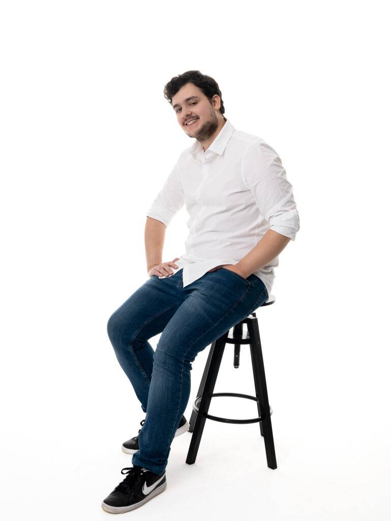 Filip Borowski - doradca klienta finreal - kredyty dla osób fizycznych Filip Borowski - doradca klienta finreal - kredyty dla osób fizycznych