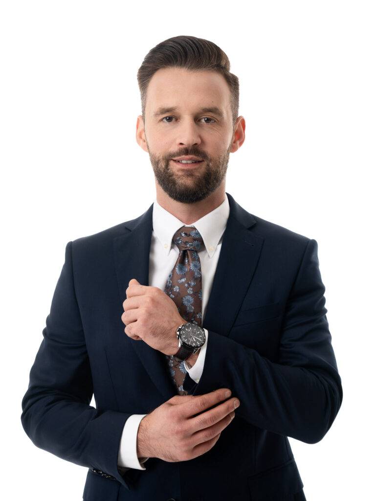 Krystian Krasuski - ekspert kredytowy FInreal - Prezes Zarzadu Krystian Krasuski - ekspert kredytowy FInreal - Prezes Zarzadu